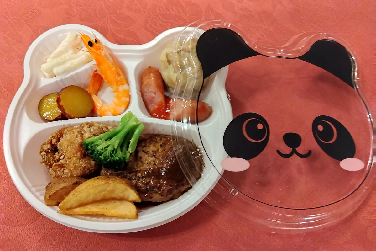 幼児のお子様用朝食
